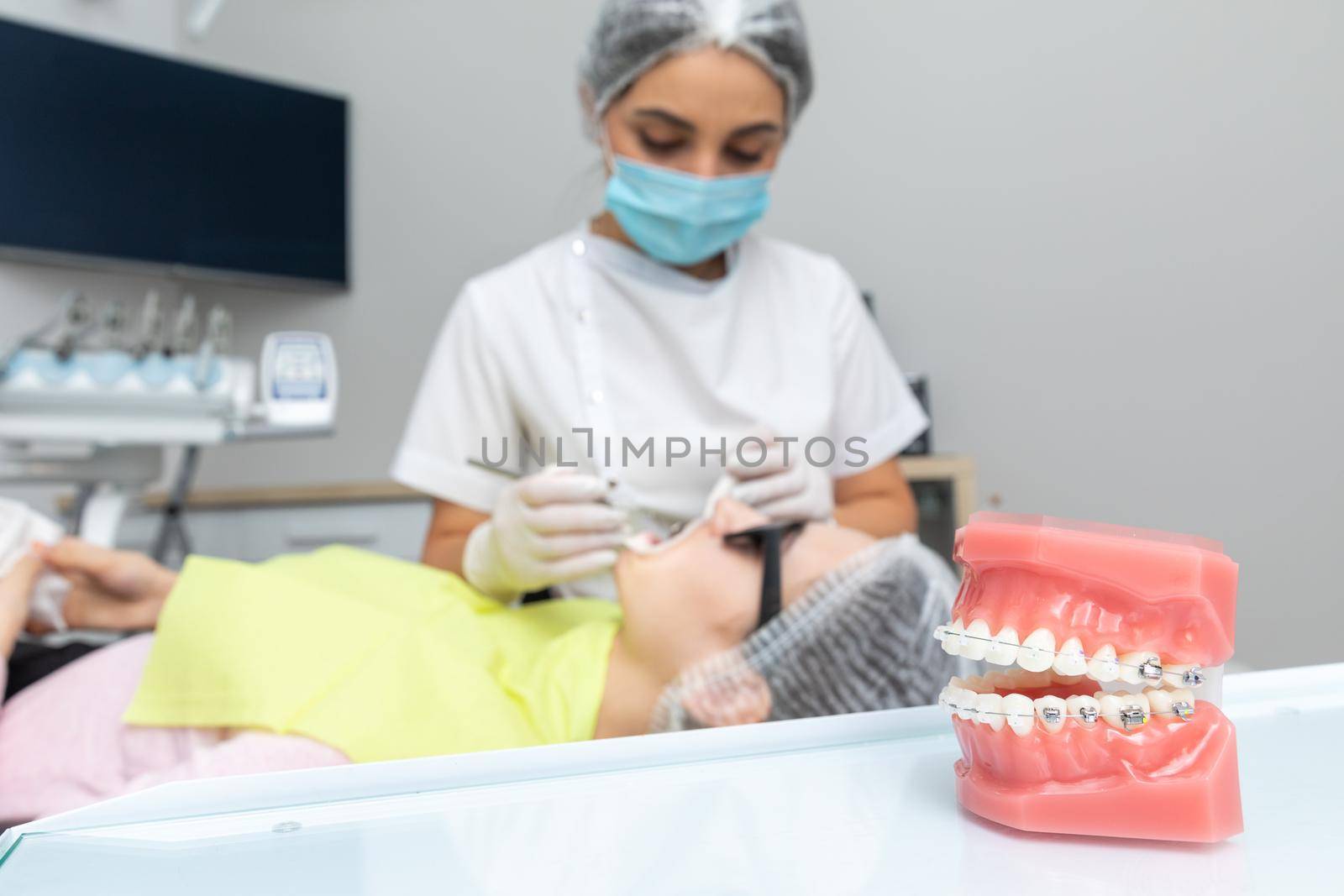 Orthodontic model and dentist tool. Teeth model of varities of orthodontic bracket or braces