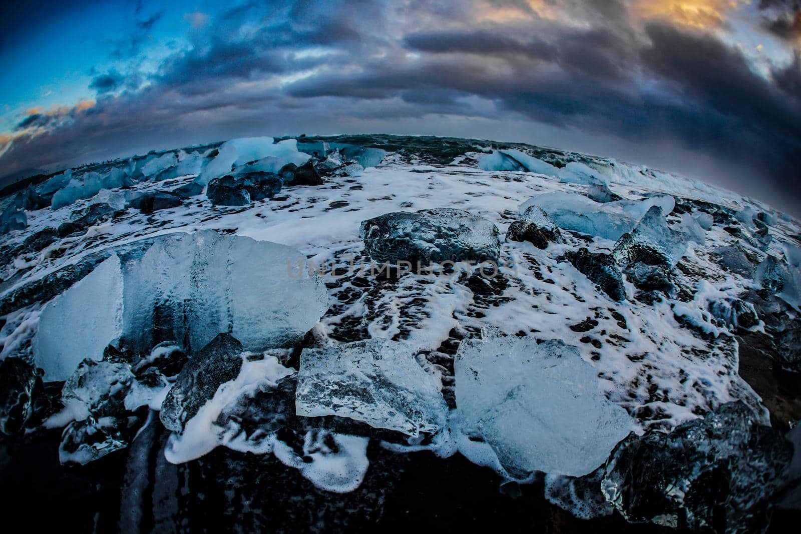 Yorkels Aur Roon Glacier Lake. Shooting Location: Iceland