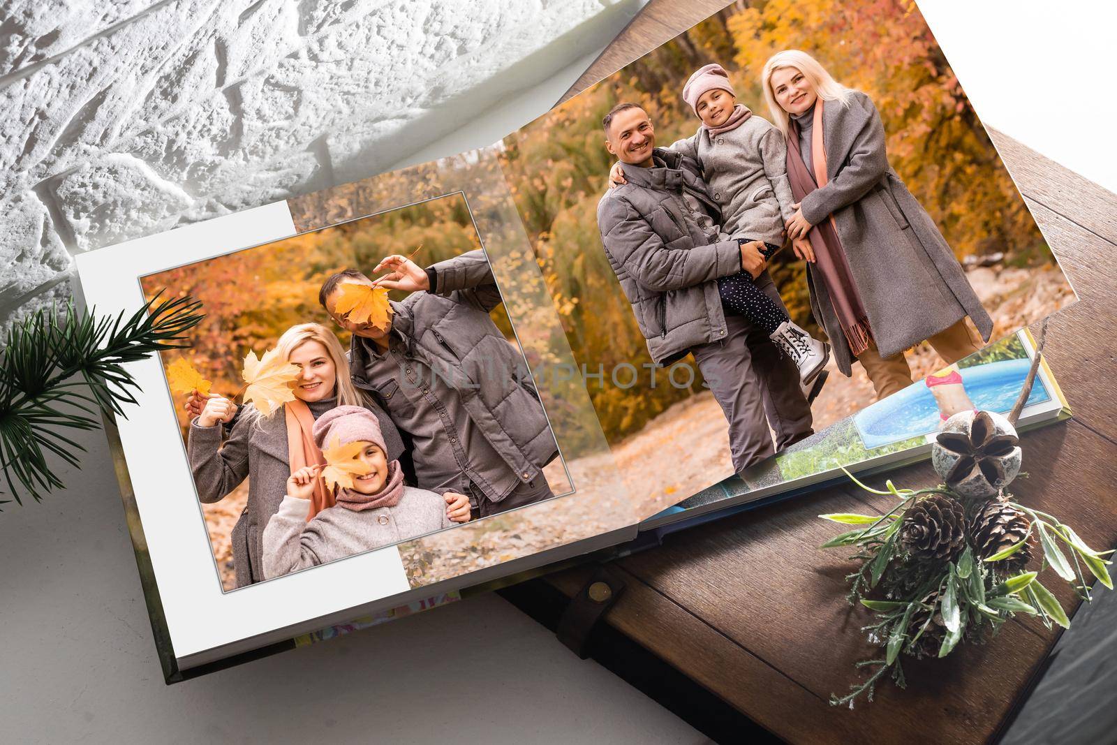 family photo book from autumn shooting by Andelov13
