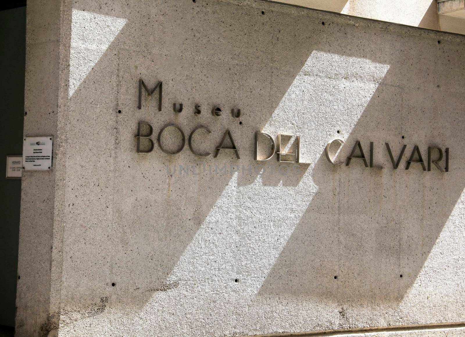 Main entrance and facade of the Boca del Calvari Museum by soniabonet