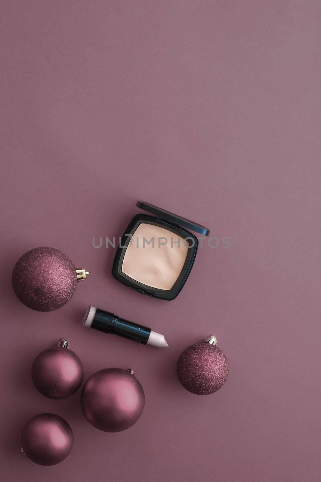 Cosmetic branding, fashion blog cover and girly glamour concept - Make-up and cosmetics product set for beauty brand Christmas sale promotion, luxury purple flatlay background as holiday design