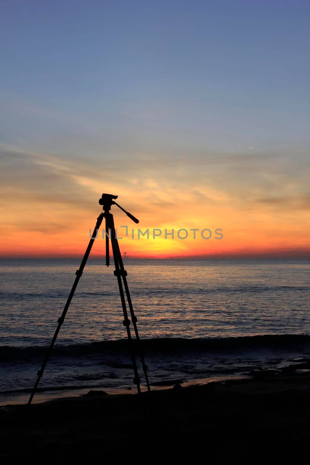 Set of pictures of sunrise and sea, recording the beauty of nature. by taking pictures from the camera