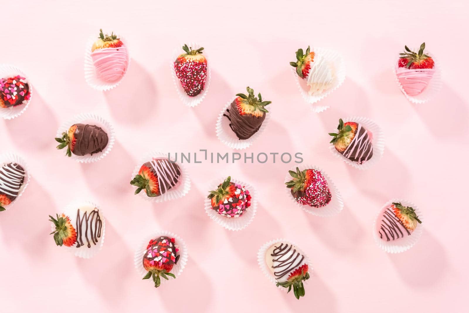 Chocolate dipped strawberries by arinahabich