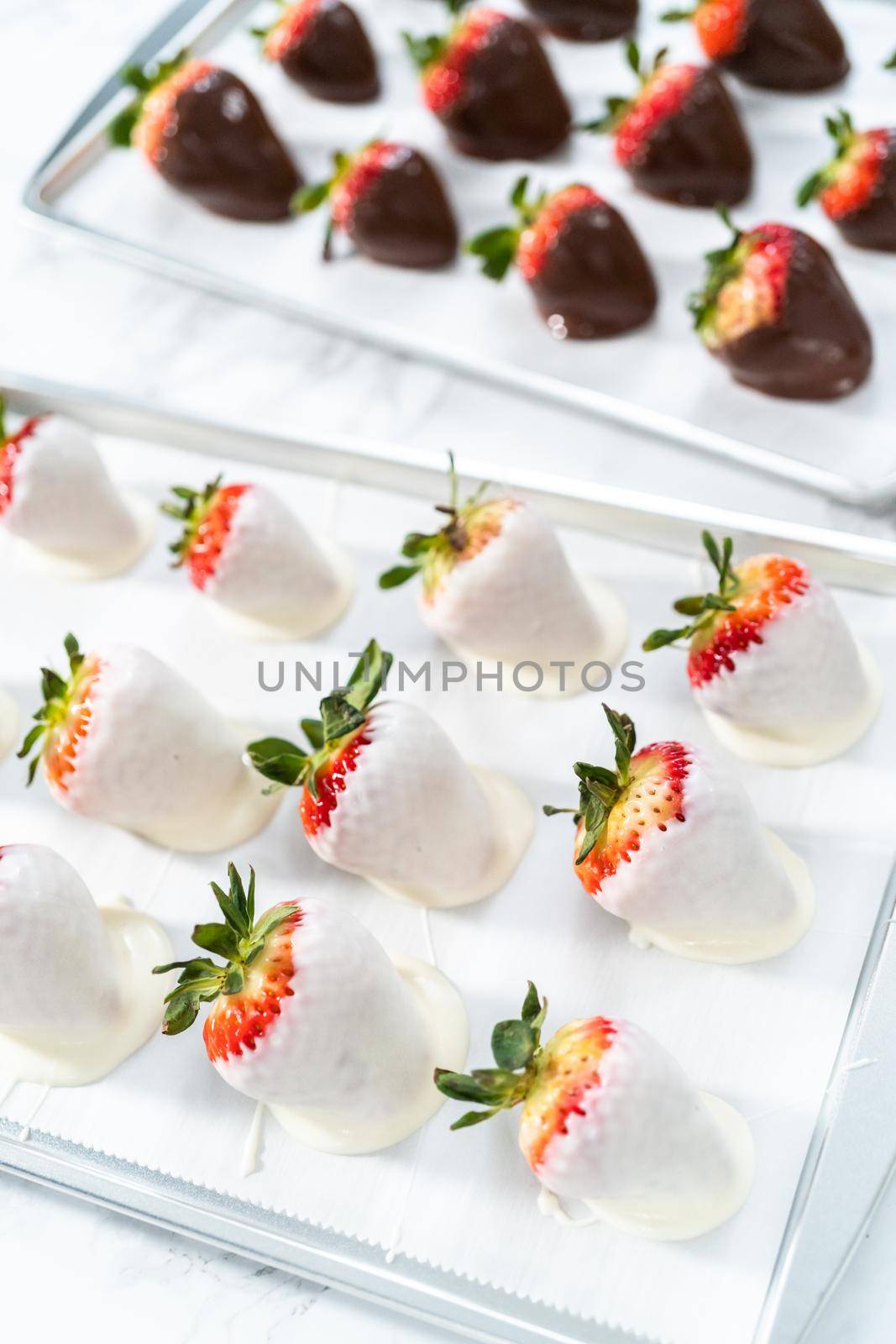 Chocolate dipped strawberries by arinahabich