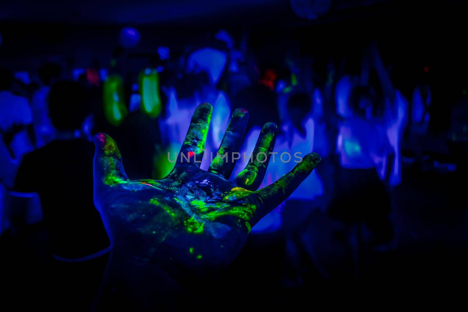 Image of Nightclub fluorescent paint. Shooting Location: Tokyo metropolitan area