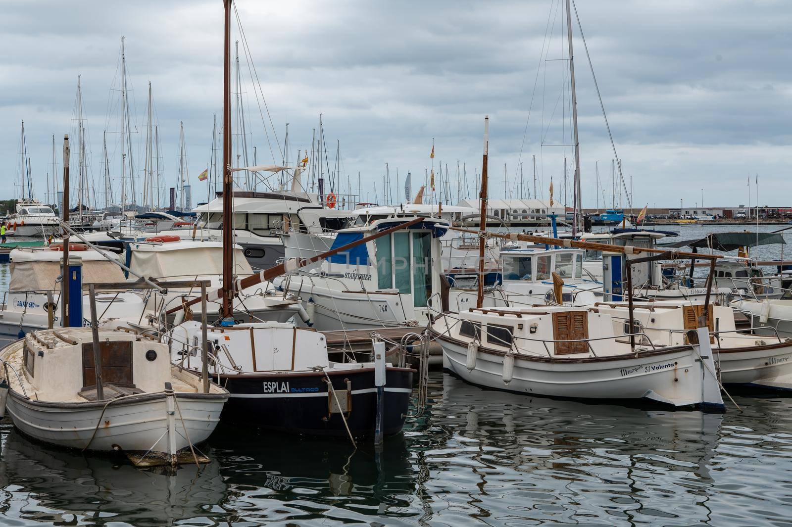 Cambrils, Spain : 2022 September 10 : Boats on the docks of the port of Cambril in the summer of 2022.
