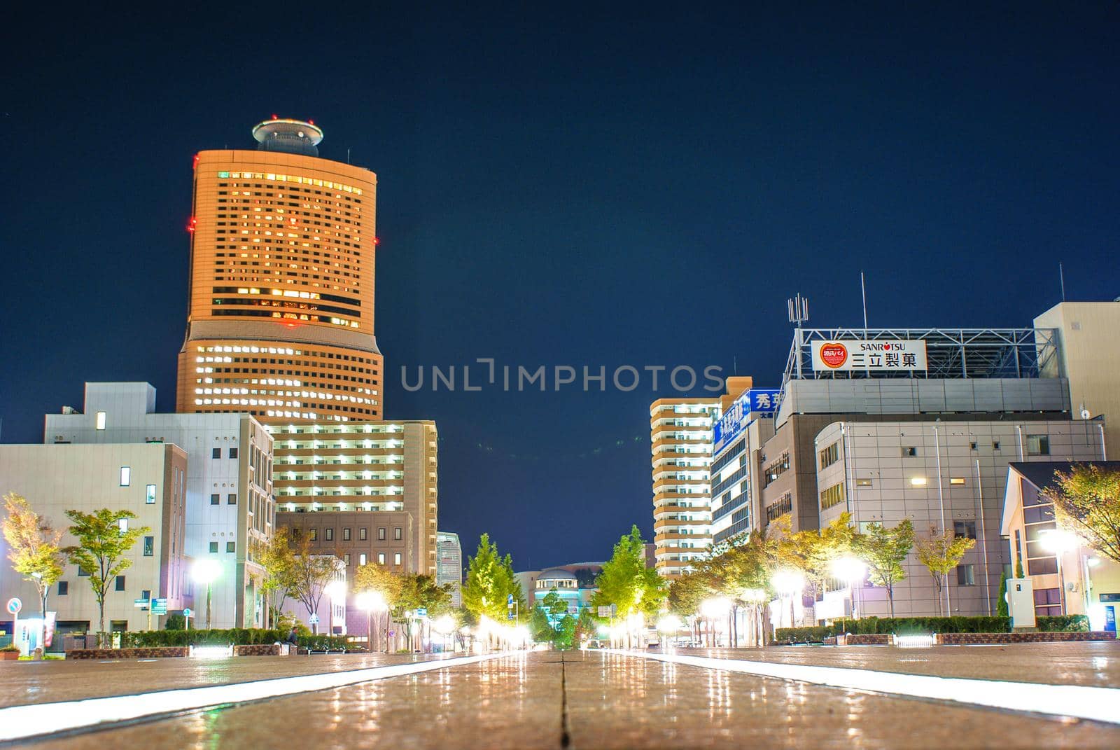 Night view of Hamamatsu City, Shizuoka Prefecture. Shooting Location: Shizuoka Prefecture