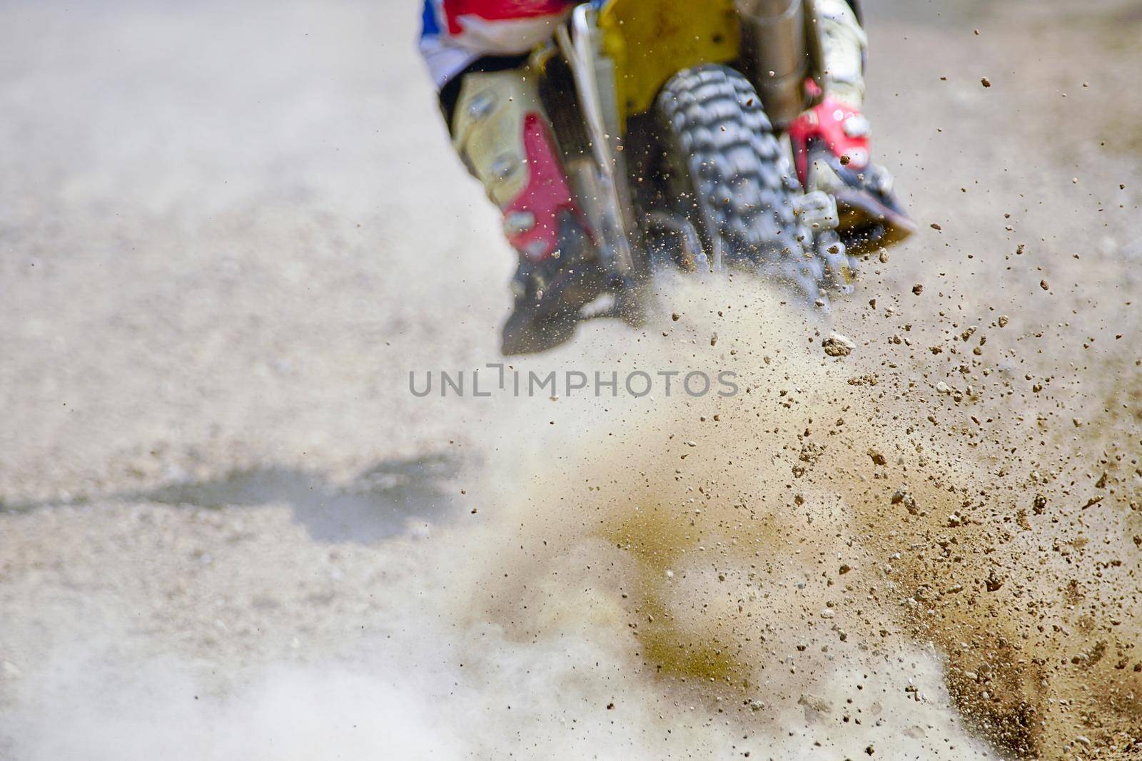 Dirt debris from a motocross race by toa55