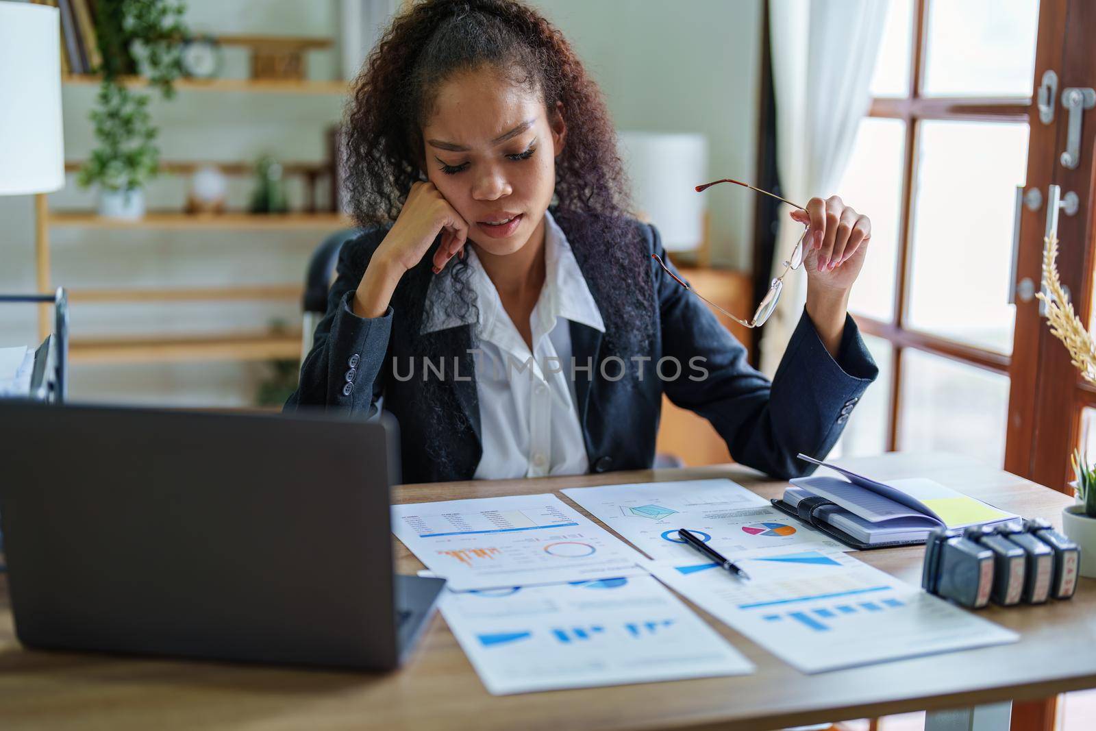 Portraits of African Americans women entrepreneurs showing fear and anxiety about investing in high risk businesses.