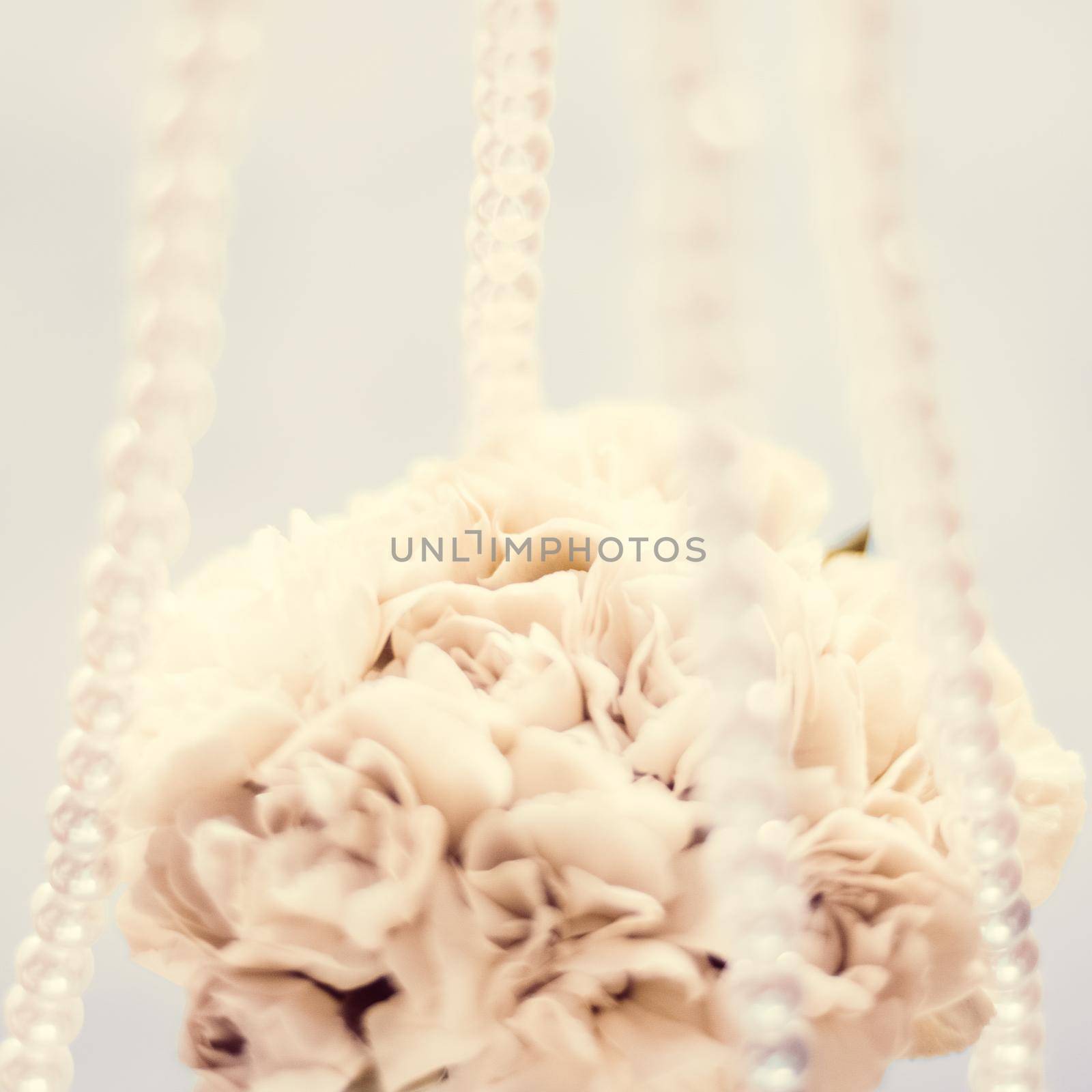 Bridal bouquet, wedding decoration by Anneleven