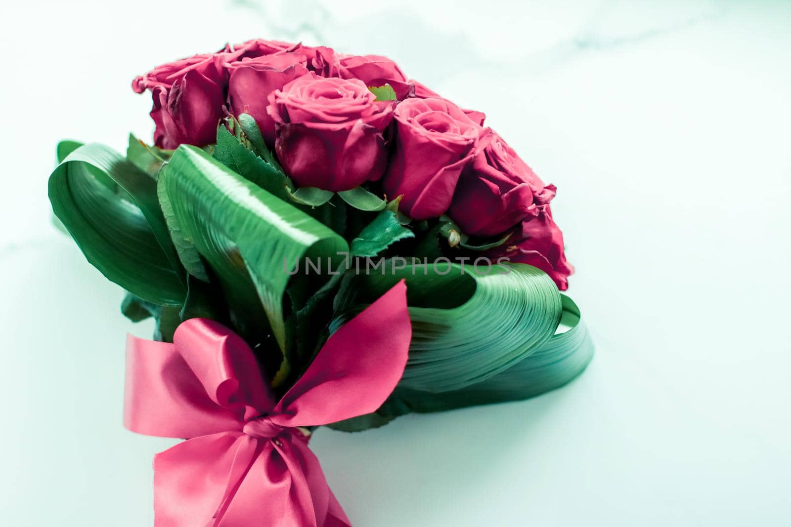 Gift for her, romantic relationship and floral design concept - Luxury bouquet of pink roses on marble background, beautiful flowers as holiday love present on Valentines Day