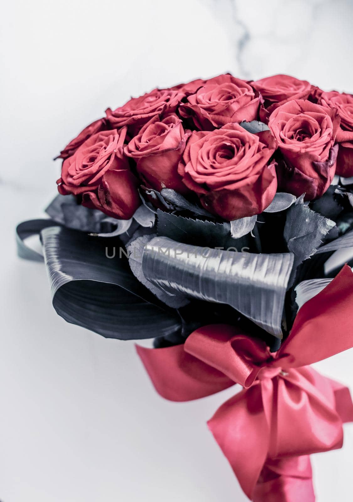 Gift for her, romantic relationship and floral design concept - Luxury bouquet of coral roses on marble background, beautiful flowers as holiday love present on Valentines Day