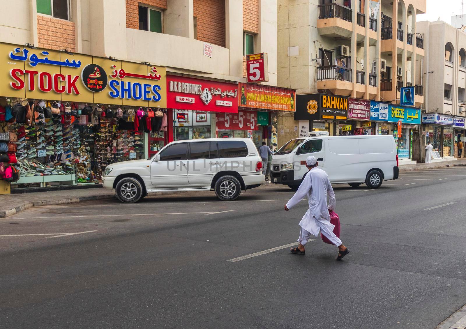 Dubai, UAE - 12.22.2021 - Busy streets of Satwa area.
