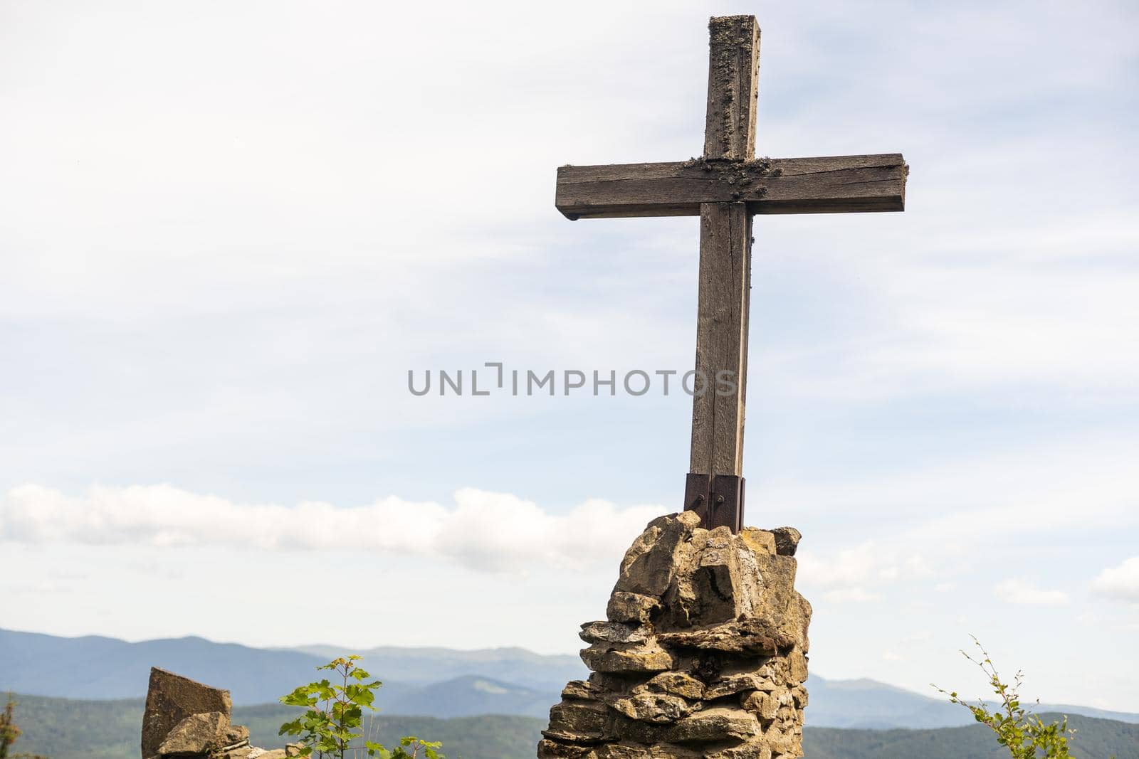 old cross at a cemetery by Andelov13