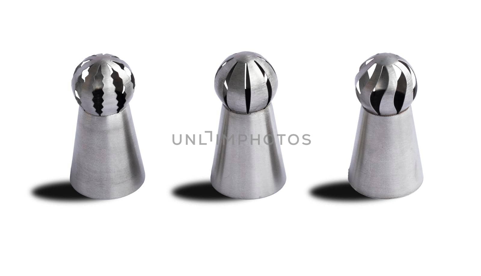 Steel Sphere Ball Tips Russian Icing Piping Nozzles Tips Pastry Cake Fondant Cupcake Buttercream DIY Baking Tools. pattern on a white background. Confectionery nozzles for confectionery bag.