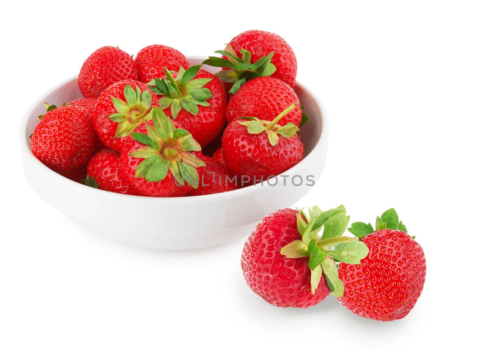Fresh red strawberries by pioneer111
