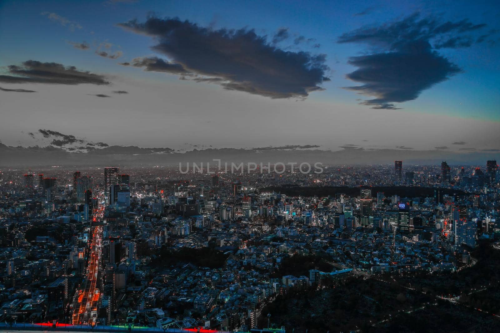 Night view of Tokyo central Tokyo. Shooting Location: Tokyo metropolitan area