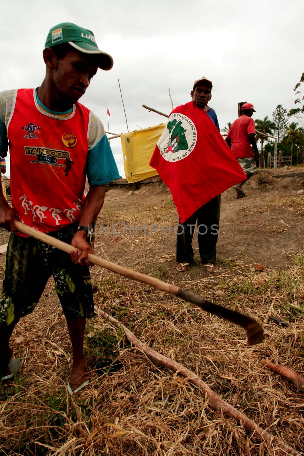 mst does farm occupation in southern bahia by joasouza