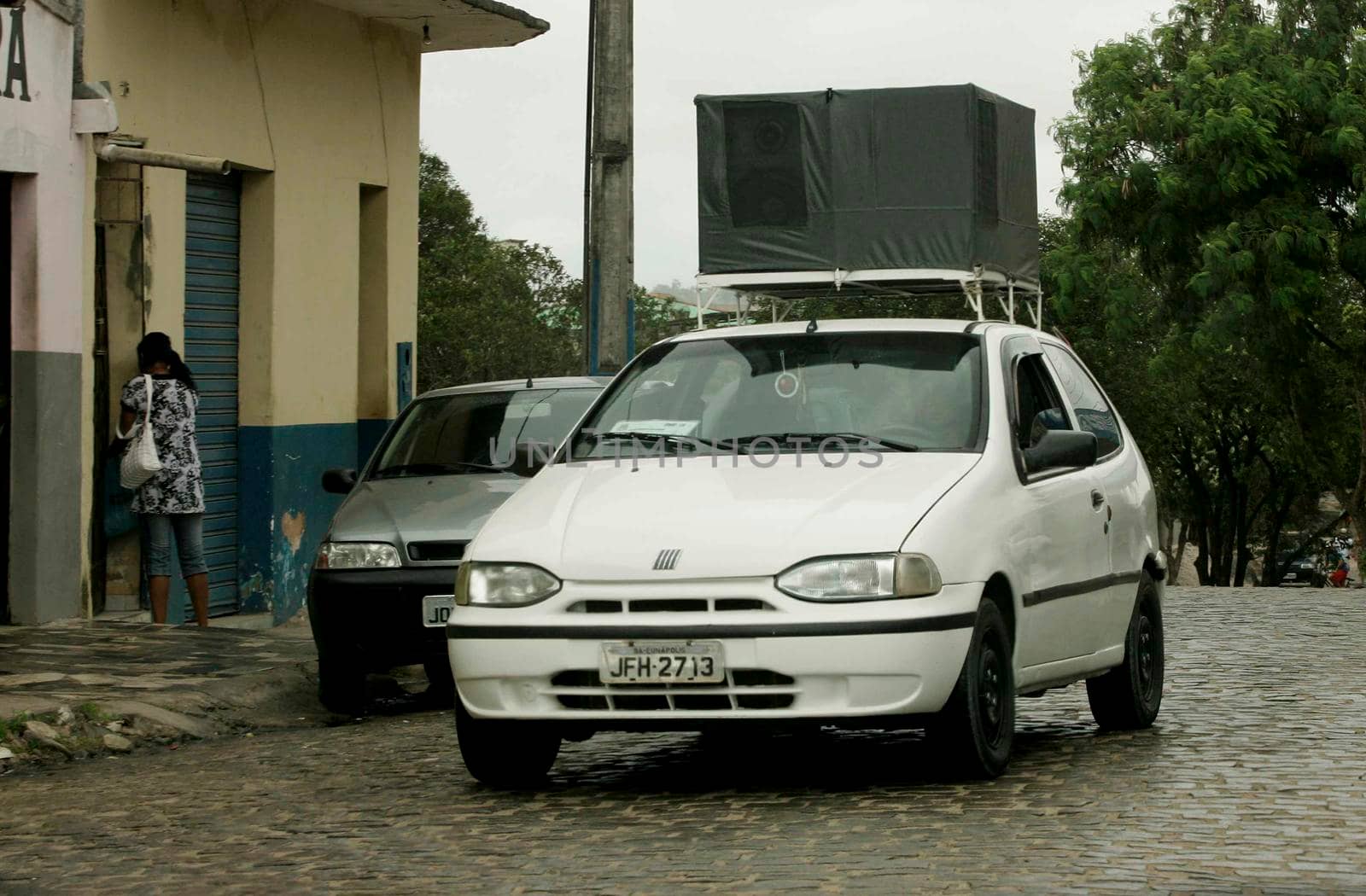 eunapolis, bahia / brazil - agosto 29, 2009: vehicle used to advertise sound is seen in the city of Eunapolis.