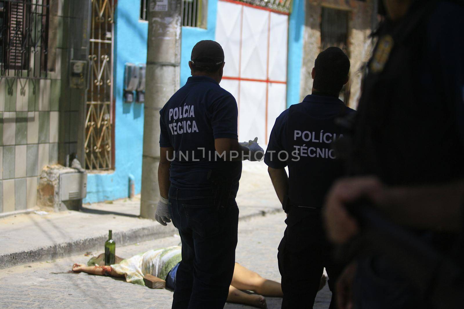 salvador, bahia, brazil - january 1, 2014: Police investigate a homicide site in the city of Salvador.