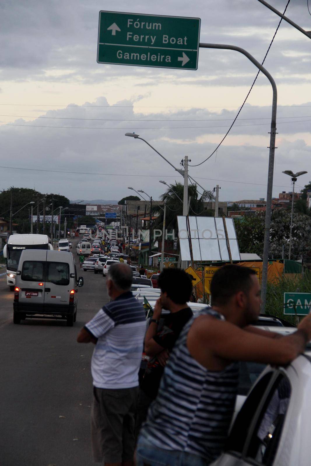 queue of vehicles to access the ferry boat system by joasouza