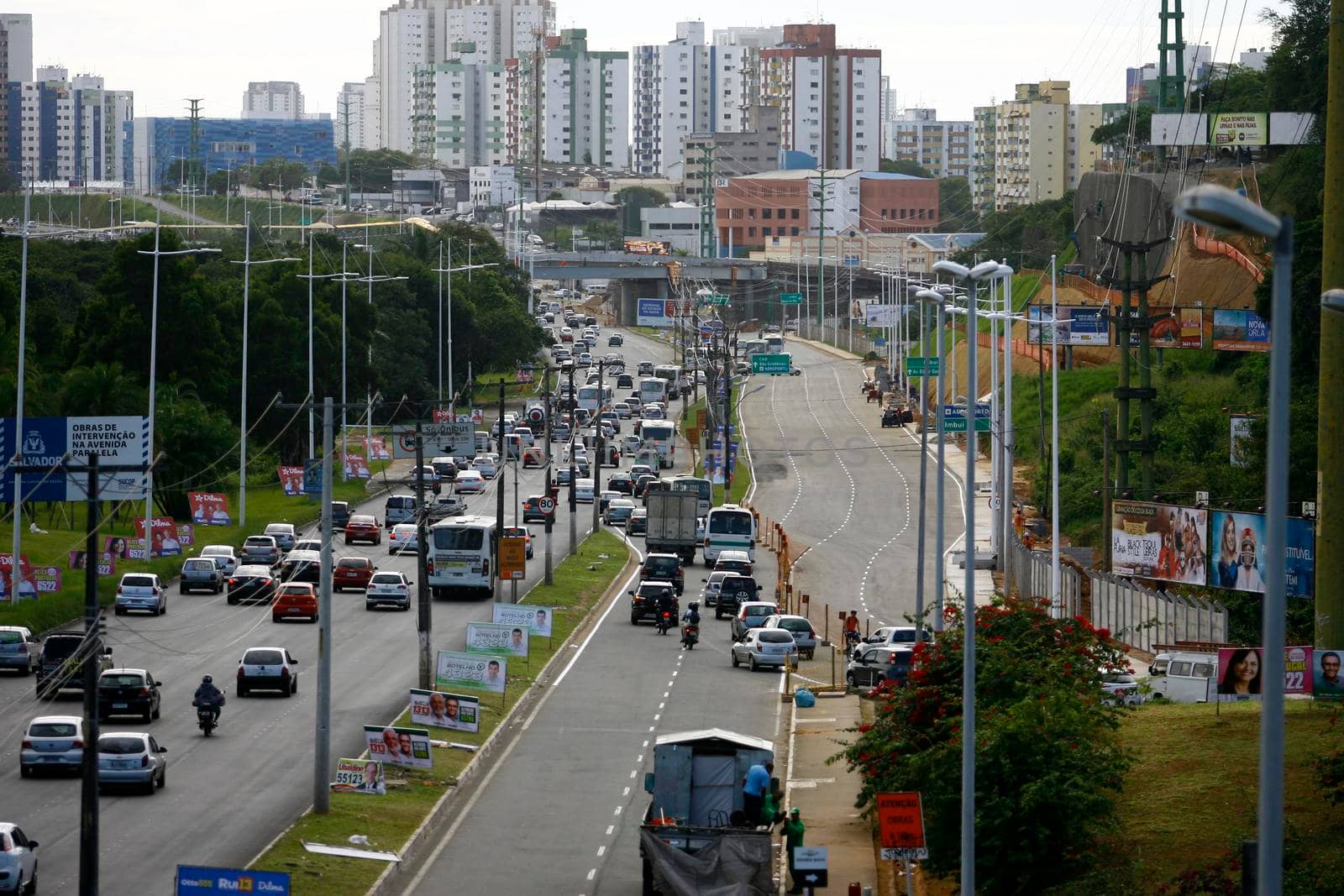 salvador, bahia, brazil - august 12, 2014: Vehicle congestion on Avenida Luiz Viana in the city of Salvador.