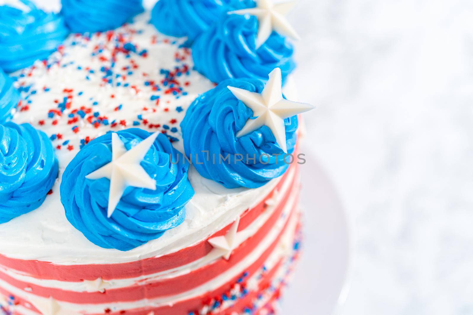 4th of July chocolate cake by arinahabich