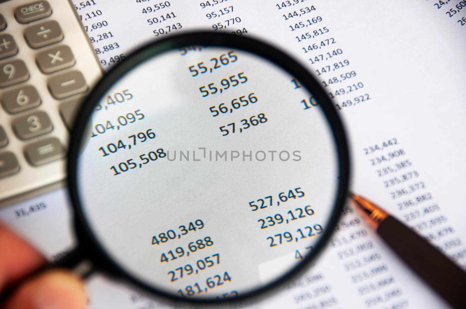 Magnifying glass with customizable space for text or ideas. Copy space and business analysis concept.