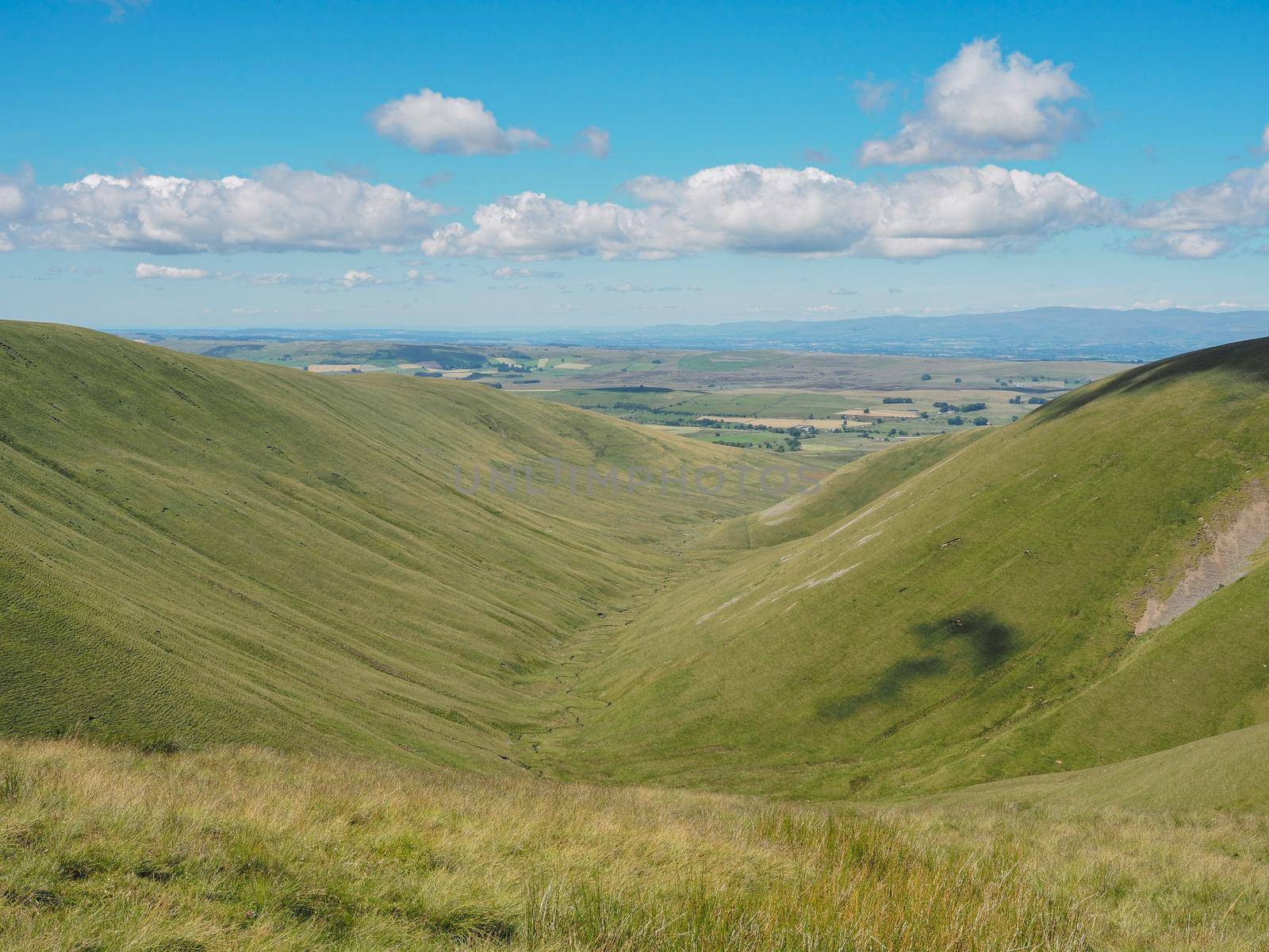 Fabulous view down to Weasdale Beck walking from Randygill Top to Green Bell, Howgill Fells, Cumbria, UK