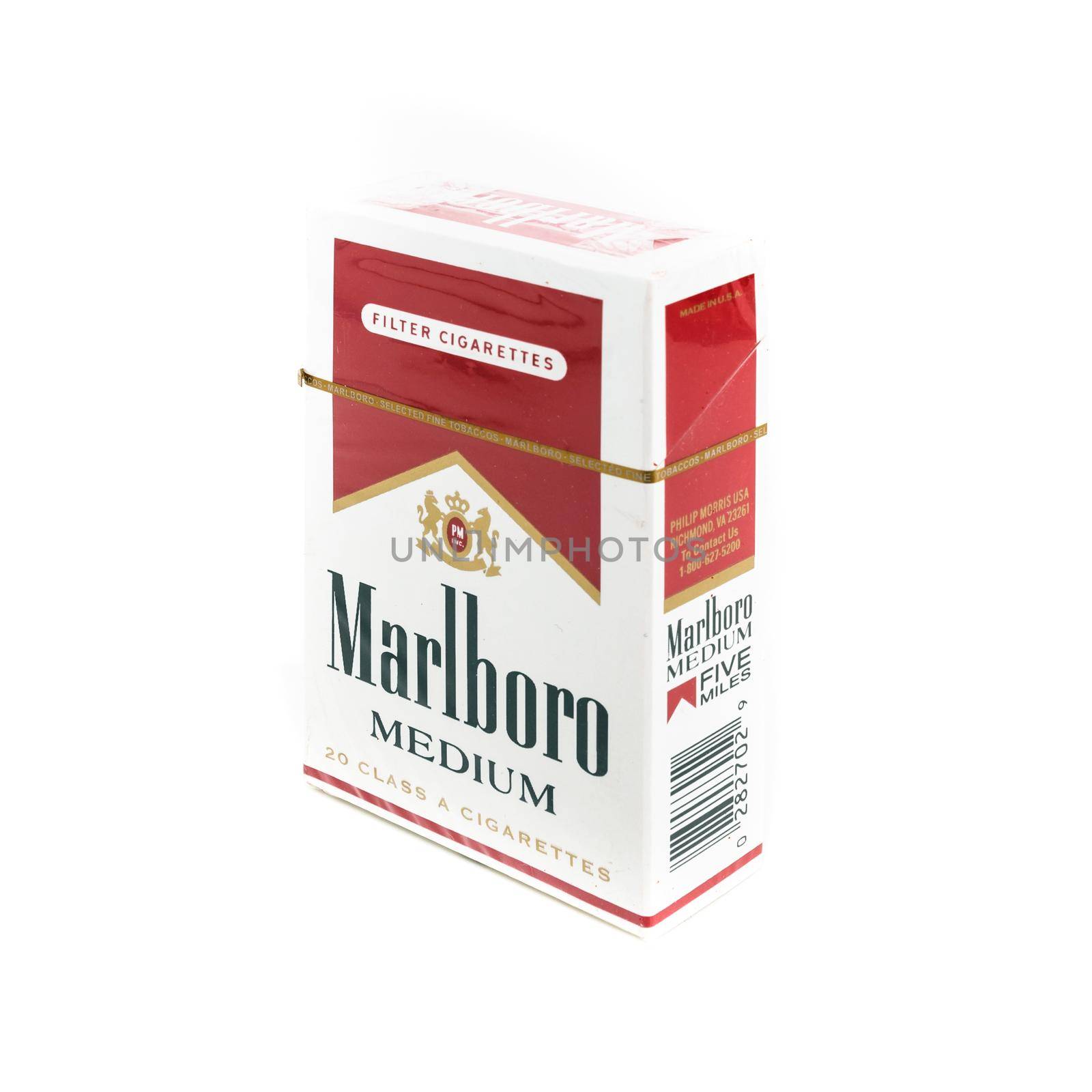 Pack of Marlboro Medium Cigarettes by germanopoli