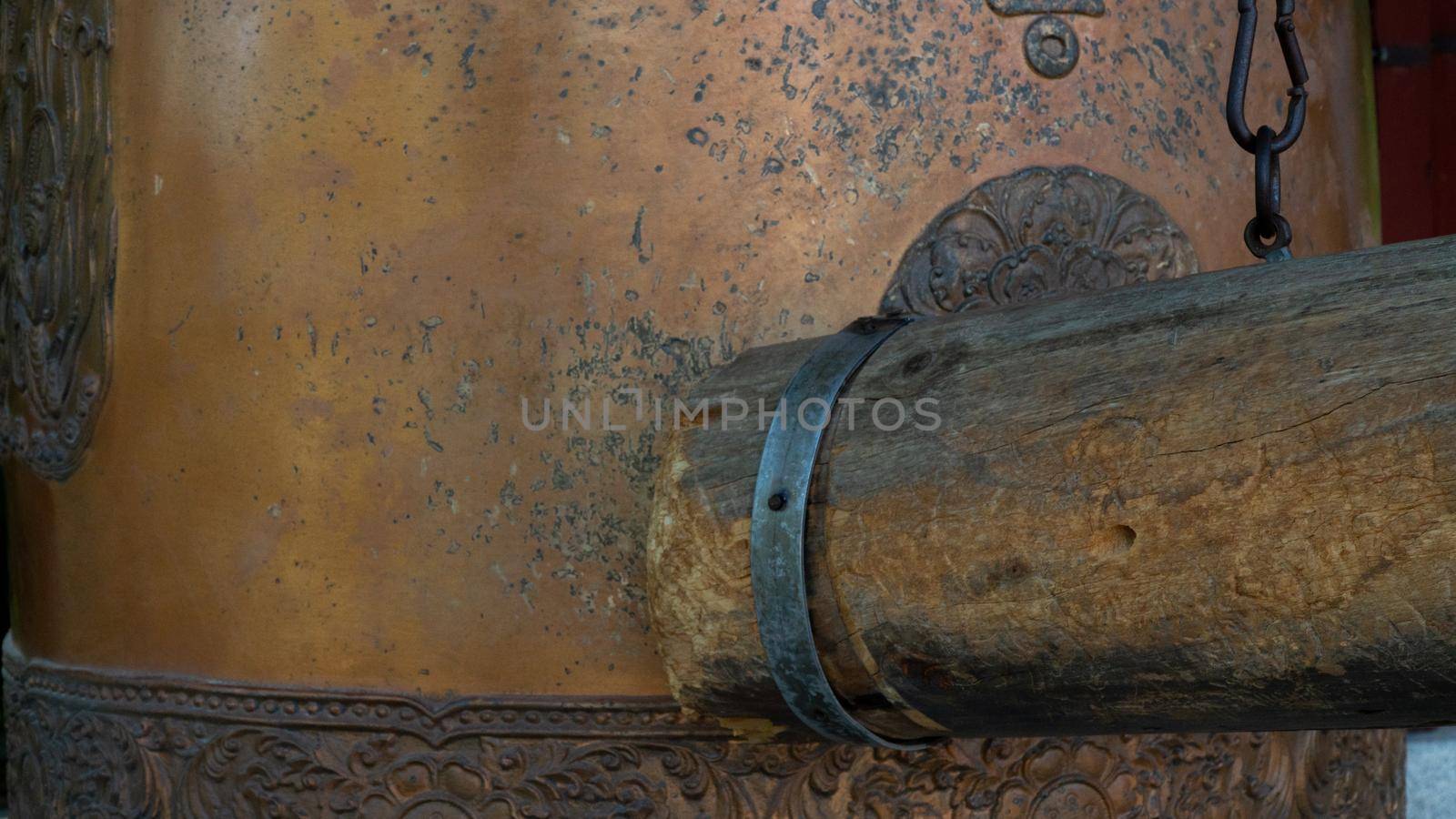 Large bell at The Buddhist Temple of Bonsho by voktybre