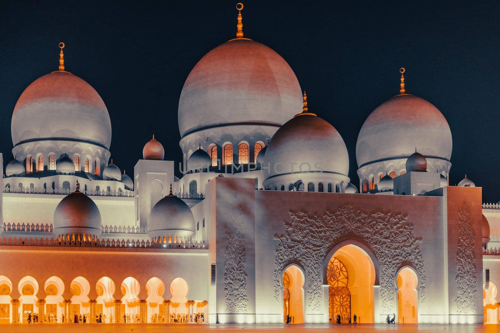 Shakezy Cayd Grand Mosque (United Arab Emirates). Shooting Location: Abdabi
