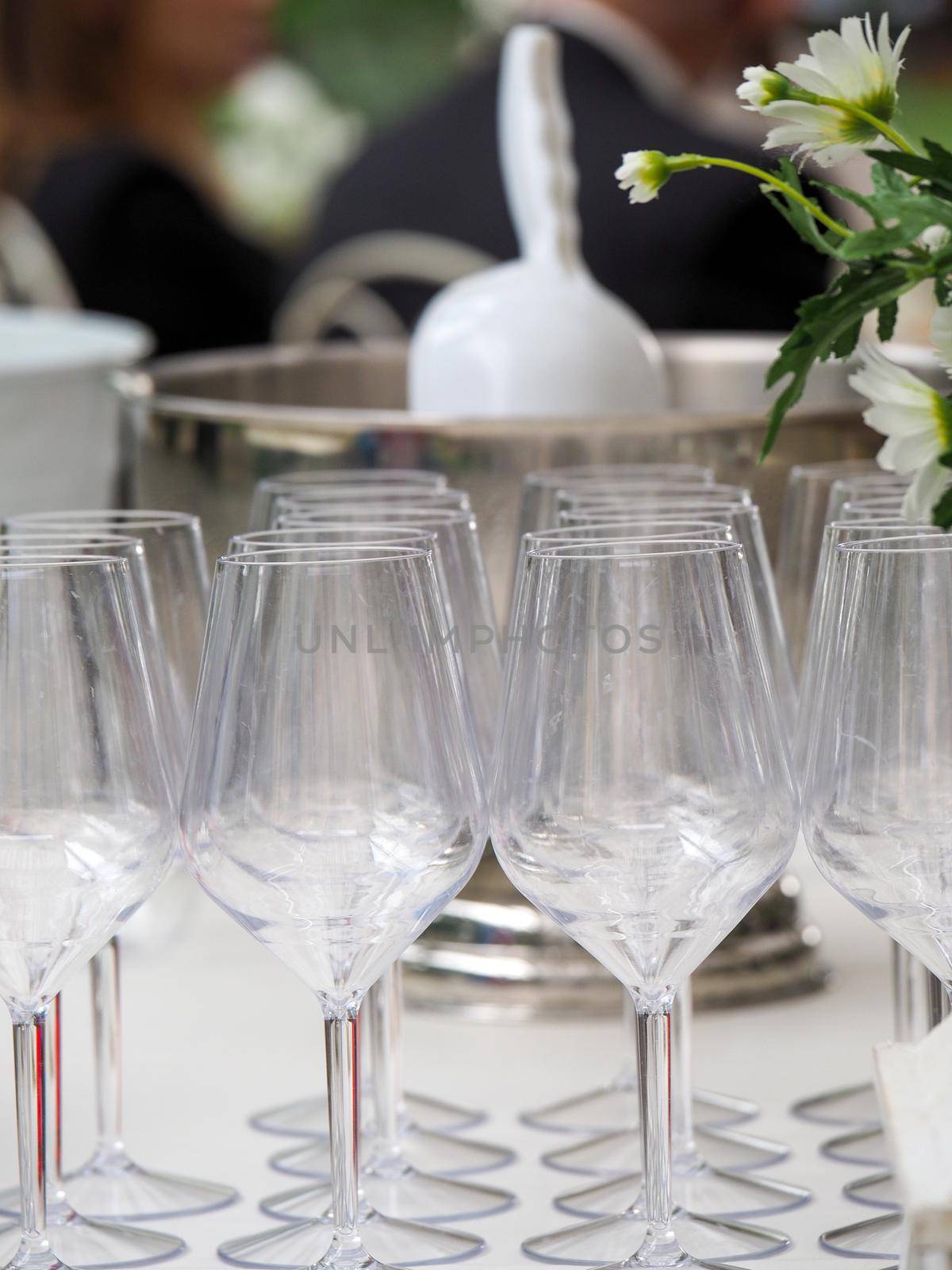 Wine glasses on the table in the restaurant