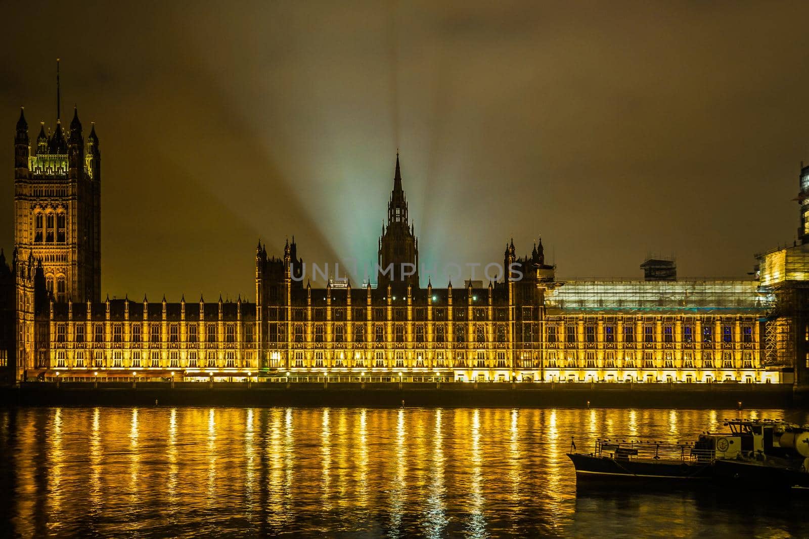 Night view of Westminster Palace (United Kingdom London). Shooting Location: United Kingdom, London