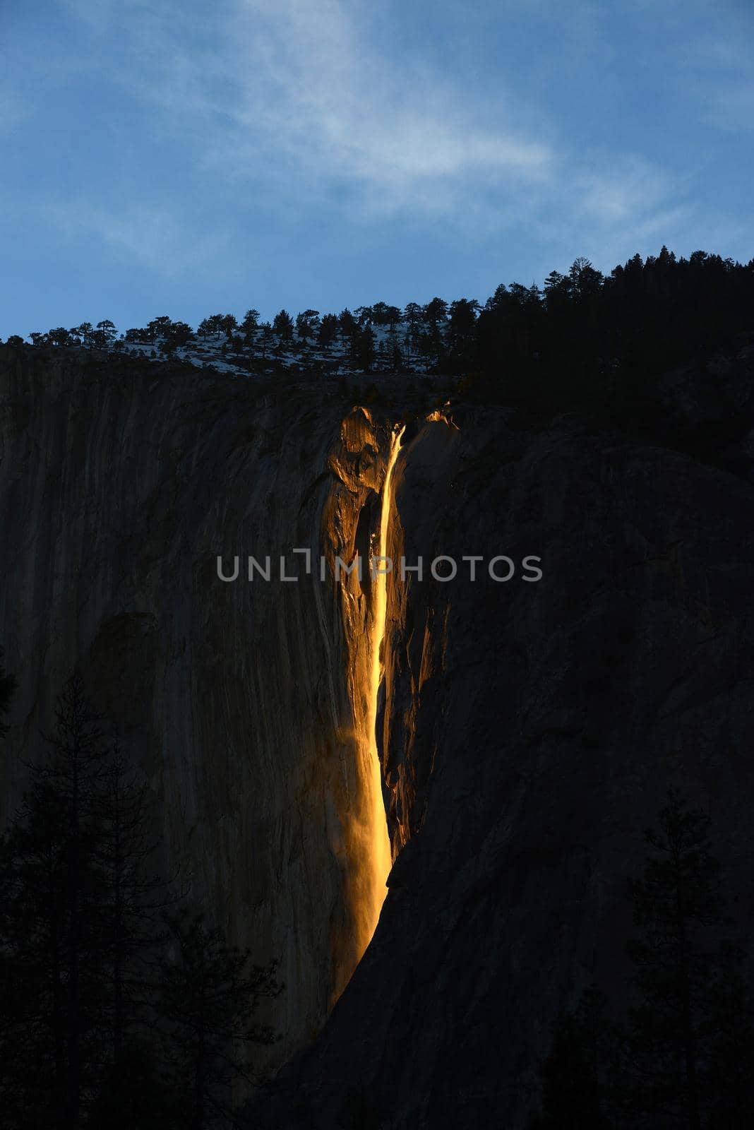 horsetail firefalls at yosemite national park