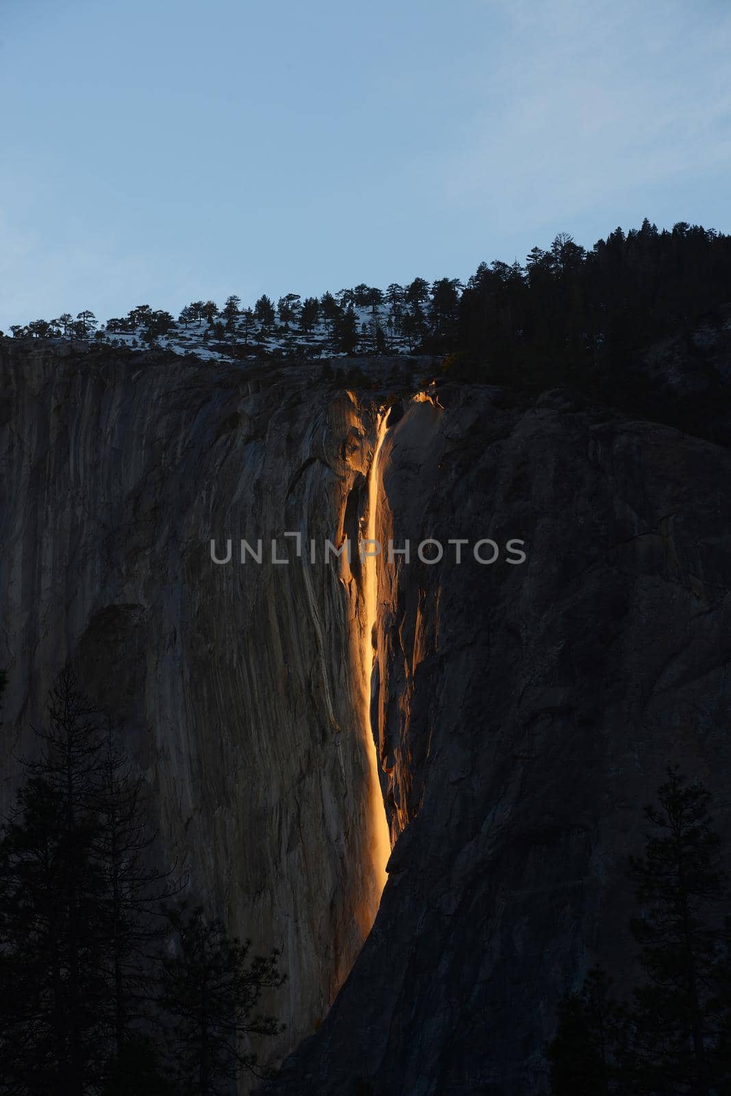 horsetail firefalls at yosemite national park