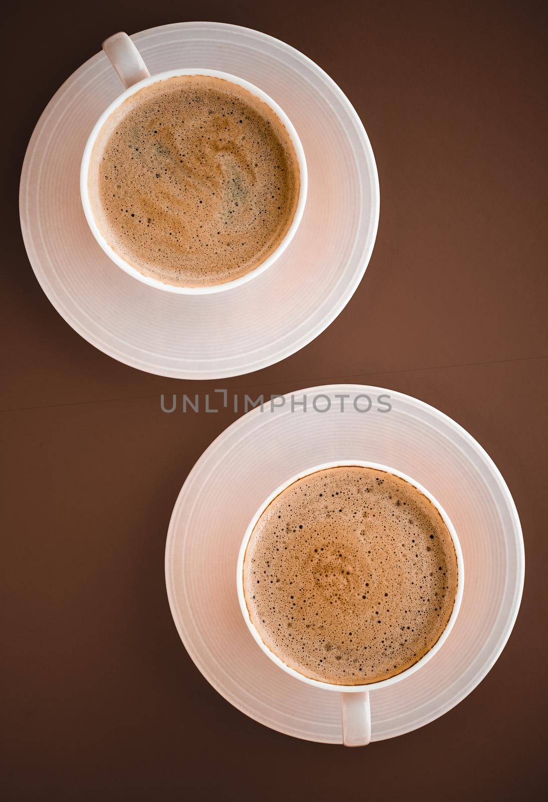 Drinks menu, italian espresso recipe and organic shop concept - Cup of hot coffee as breakfast drink, flatlay cups on brown background