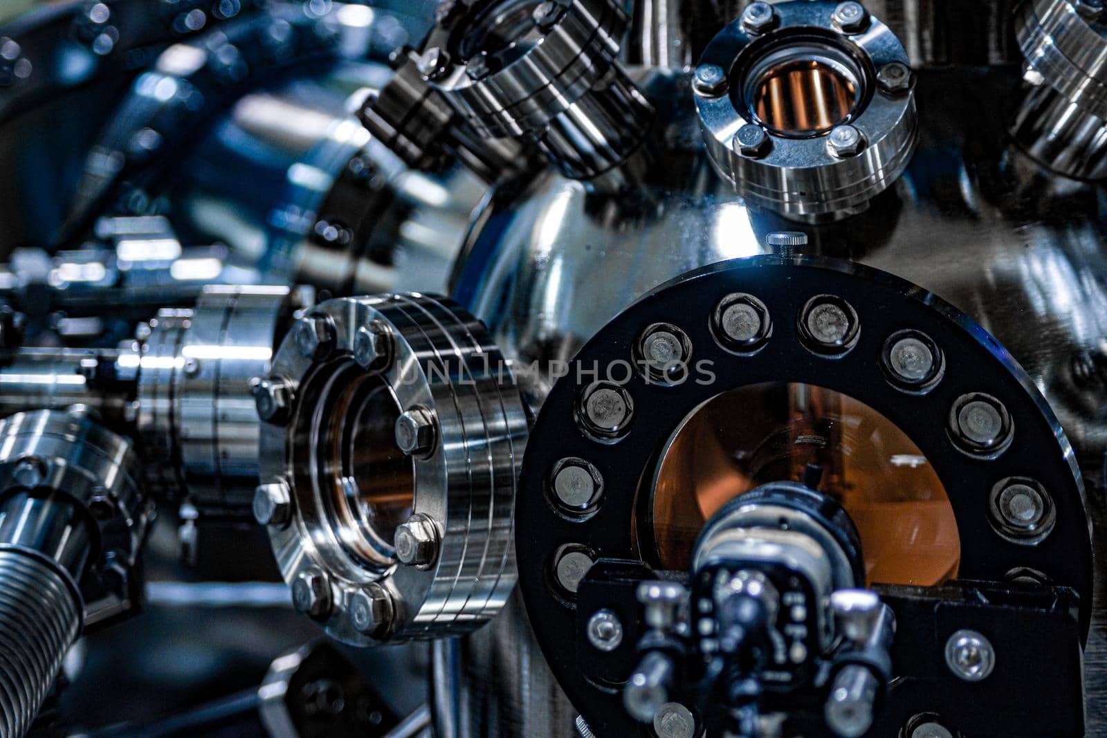 Image of vacuum equipment and experiment equipment. Shooting Location: Tskuba-city, Ibaraki-pref