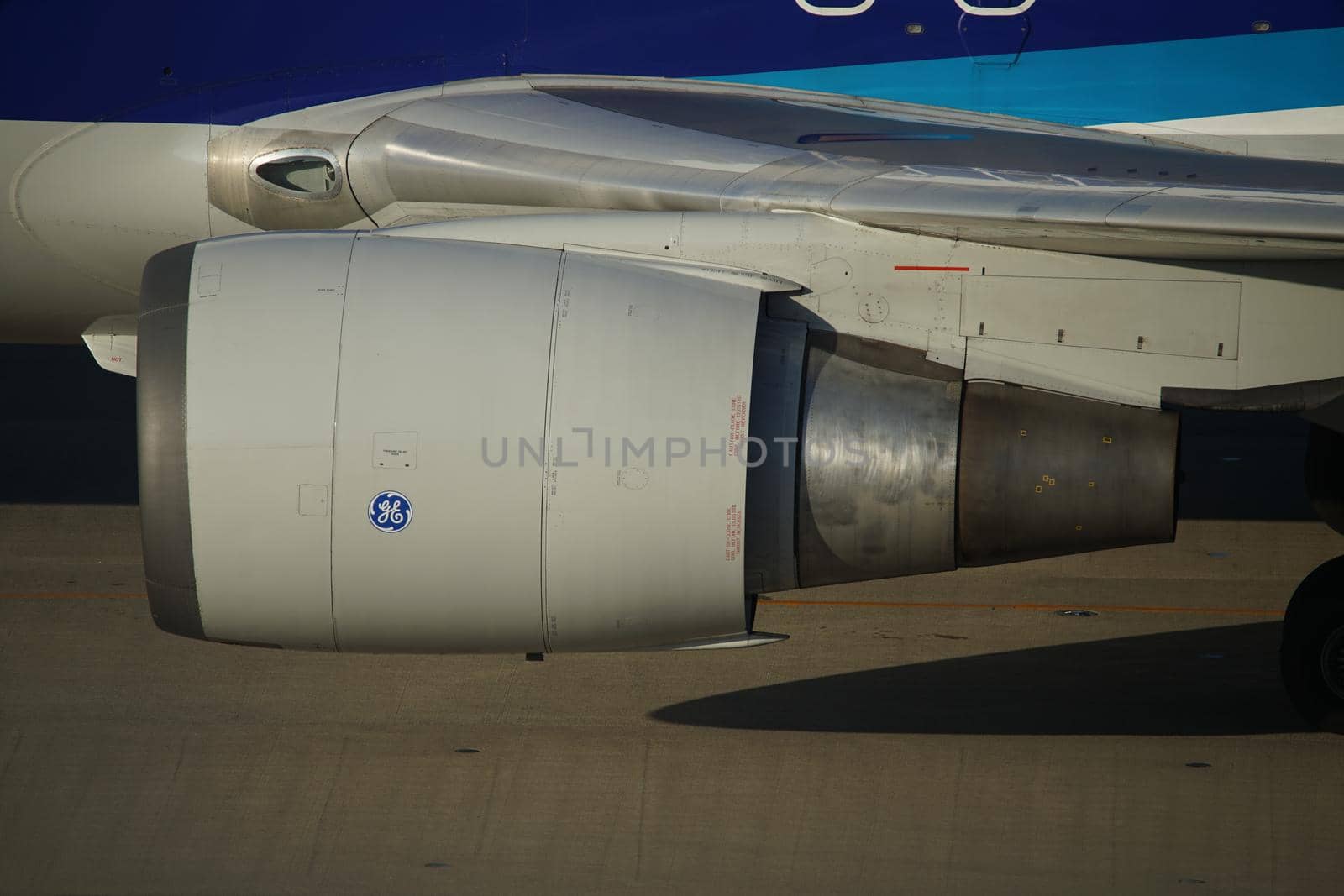 Image of airplane (Haneda Airport). Shooting Location: Tokyo metropolitan area