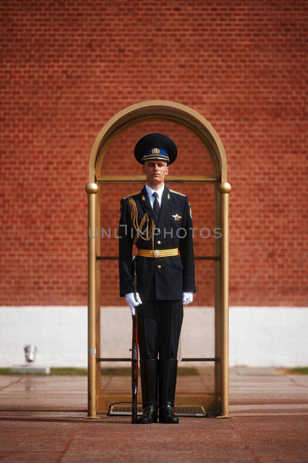 Eternal Flame in the Kremlin. Guard of Honor at the tomb of the Unknown Soldier at the wall of Moscow Kremlin. 11.05.2022 Moscow, Russia.