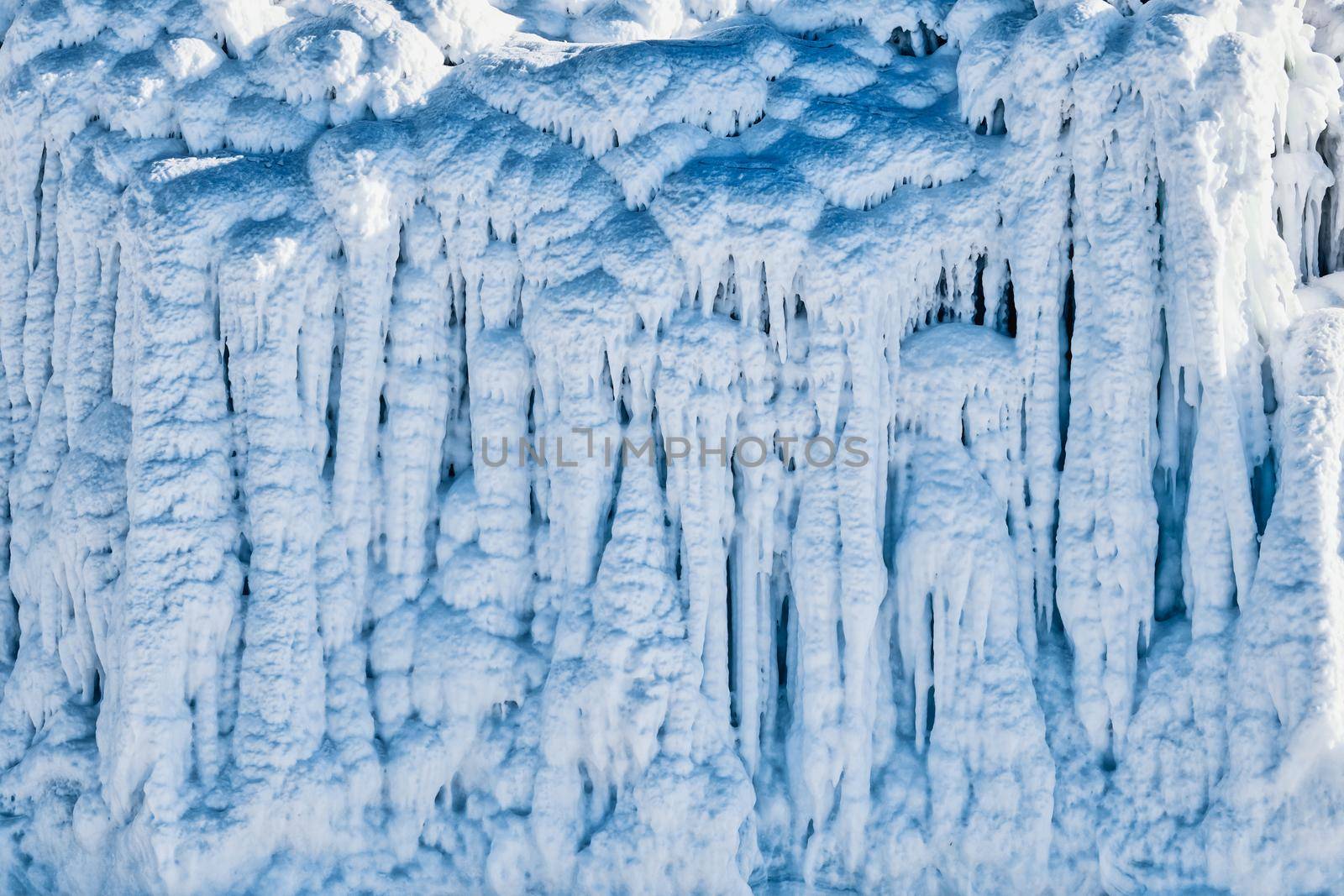 Ice formations. Forms of frozen water.