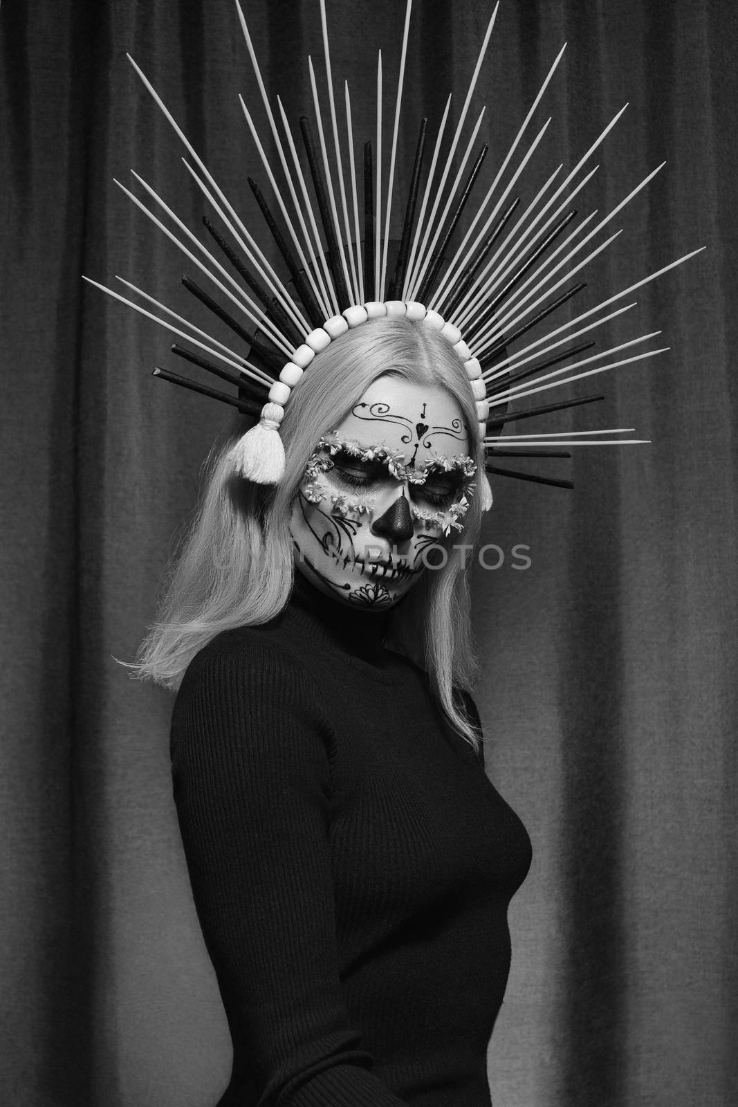 Beautiful Halloween Make-Up Style, Fancy Dress. Blond Model Wear Sugar Skull Makeup with Crown. Santa Muerte concept, Art Costume with Diadem