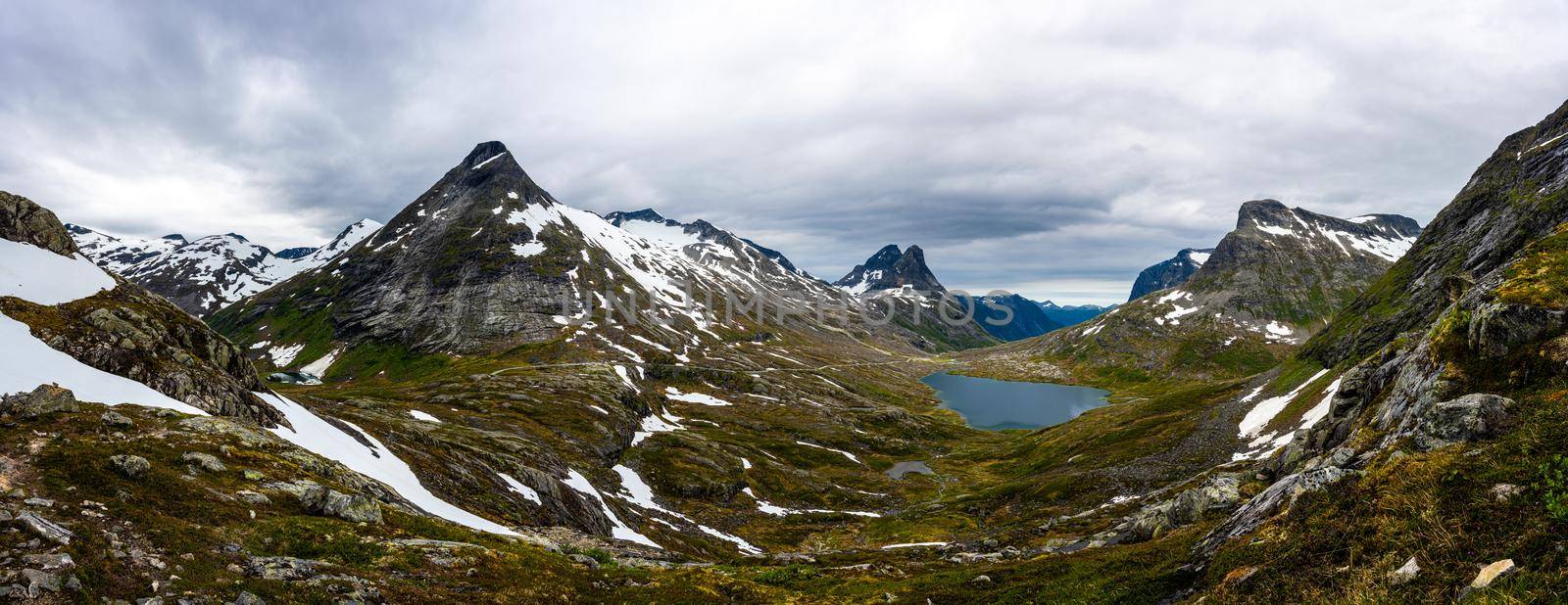 Panorama of the landscape in Reinheimen National Park by elxeneize