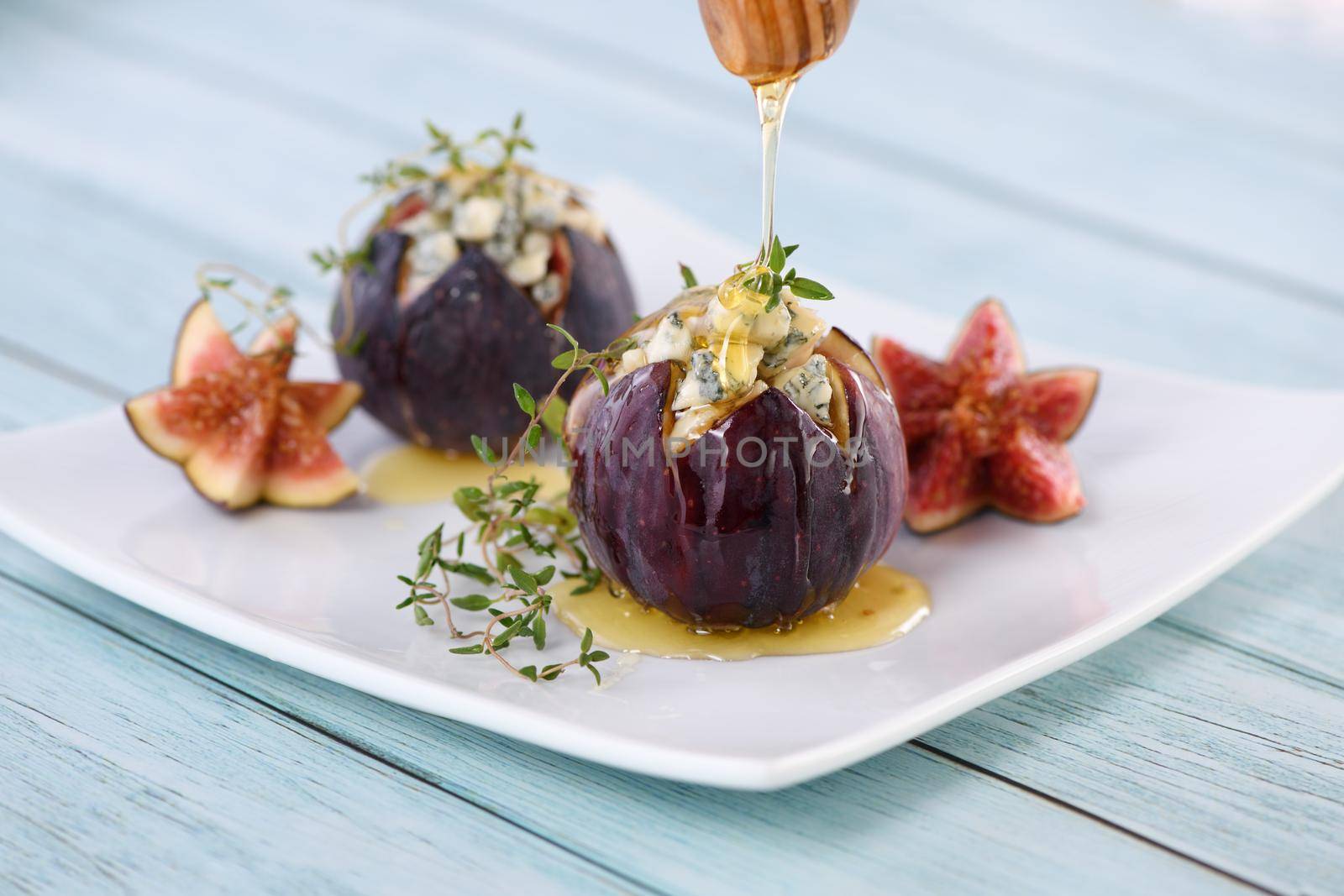 Figs stuffed with blue cheese by Apolonia