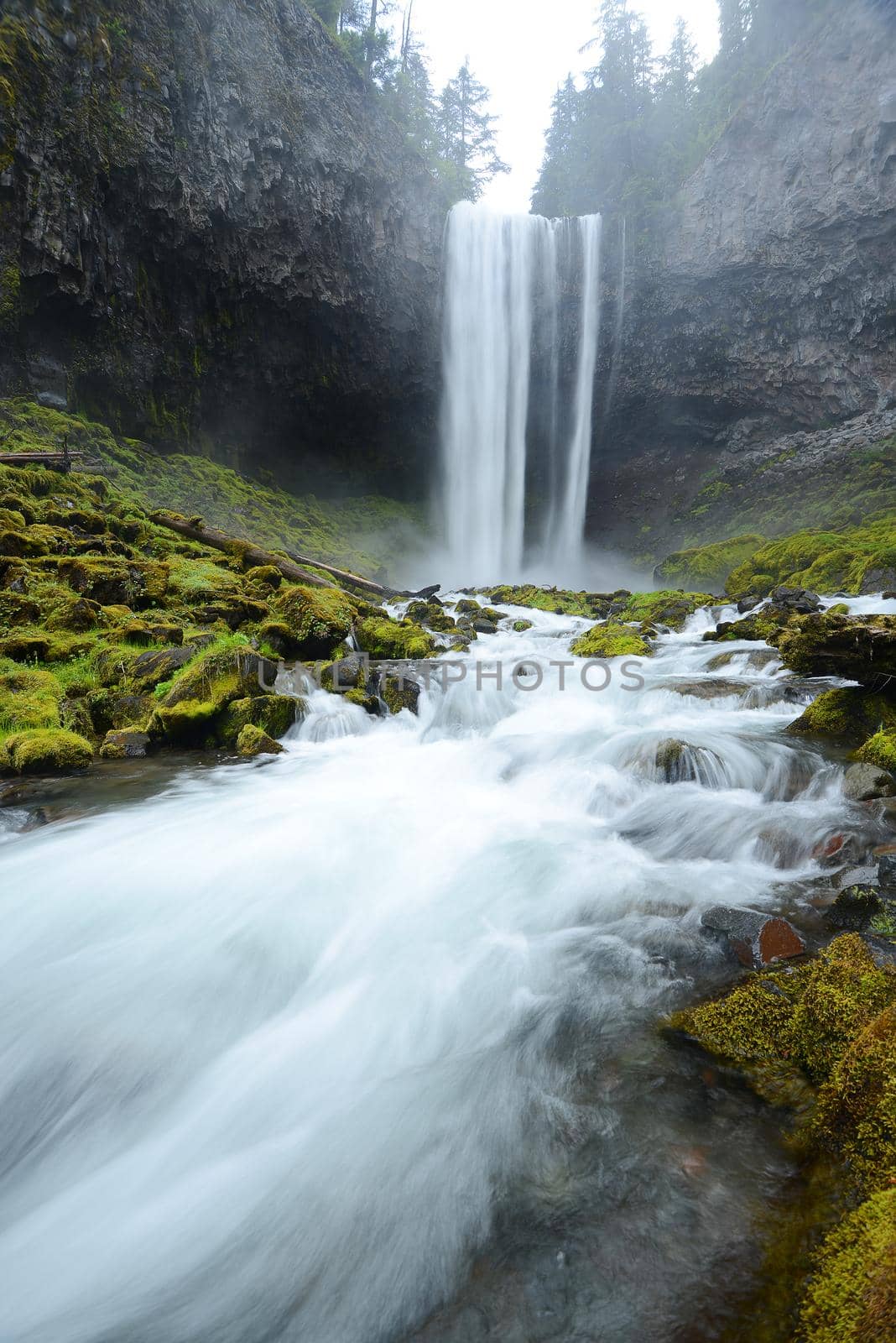 Tamanawas waterfall with mist in oregon