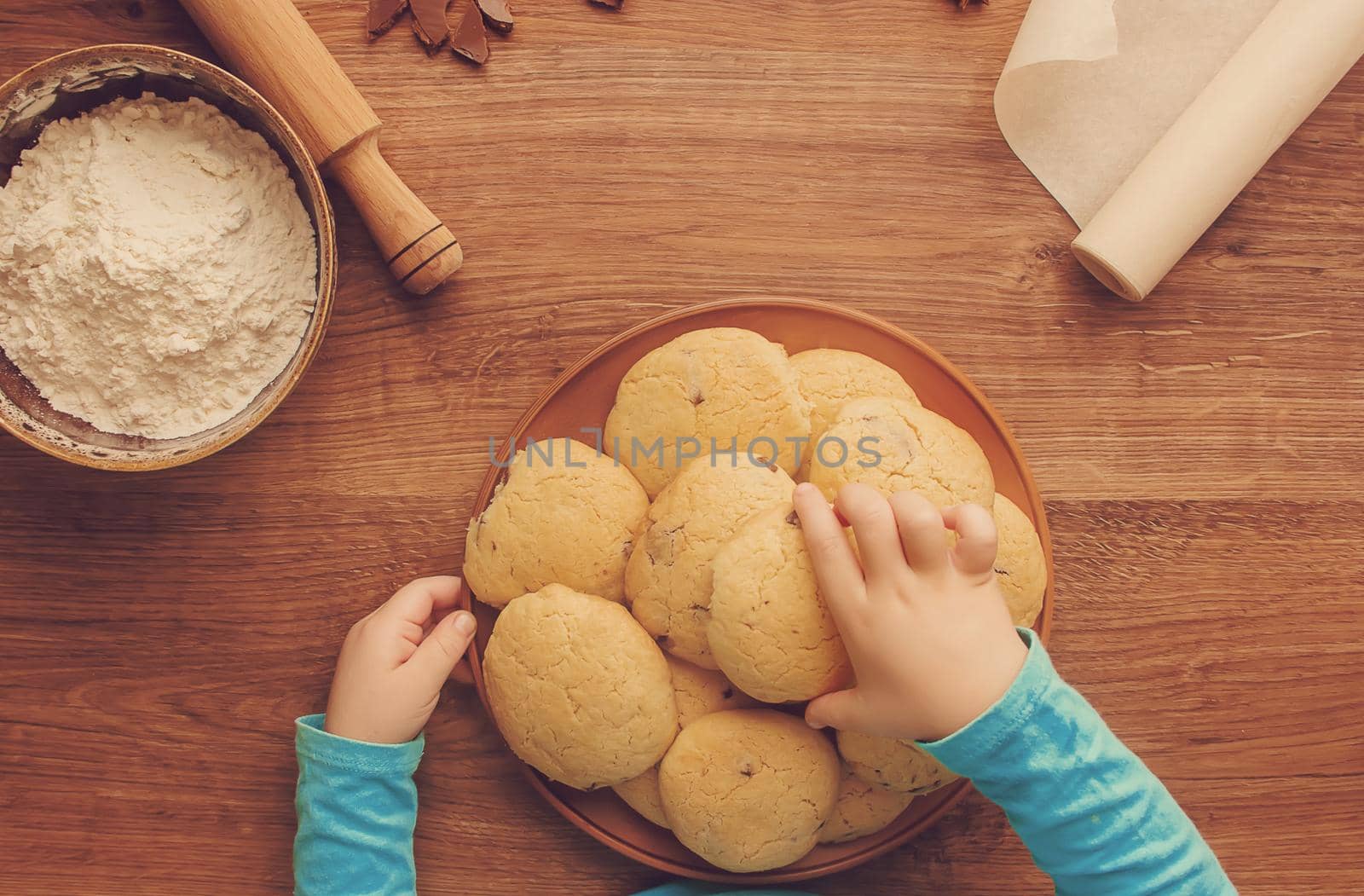 Cookies, cakes, cook their own hands. Selective focus. food.