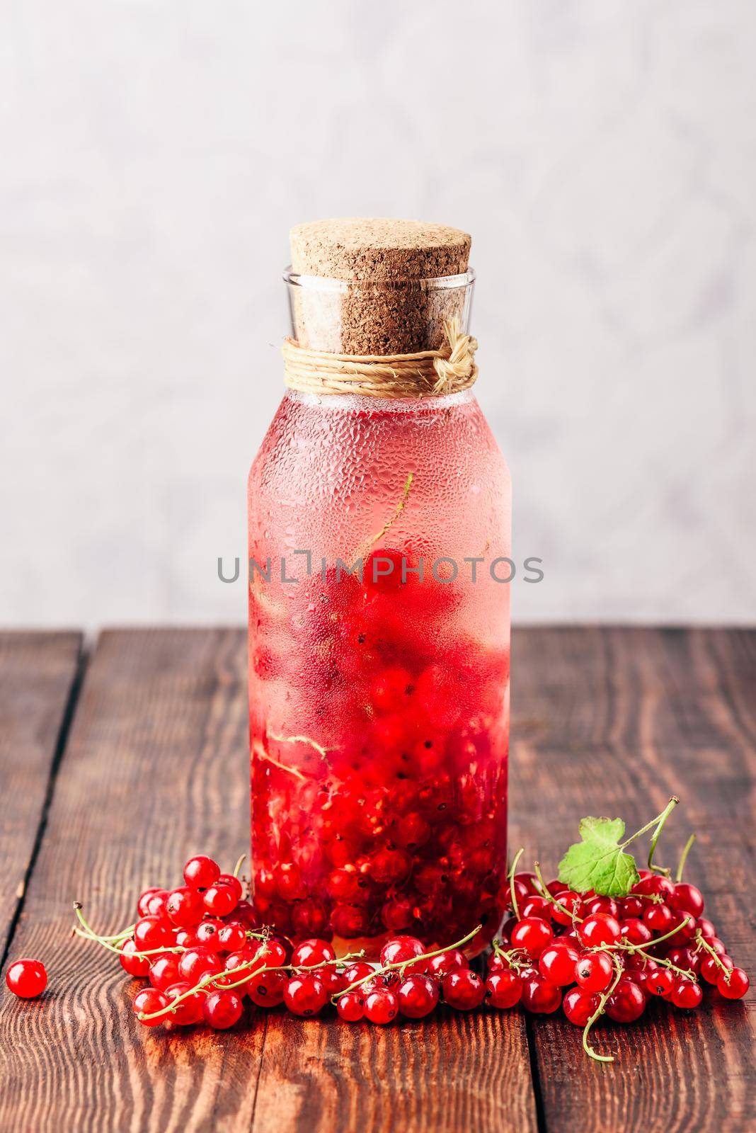 Red currant infused water by Seva_blsv
