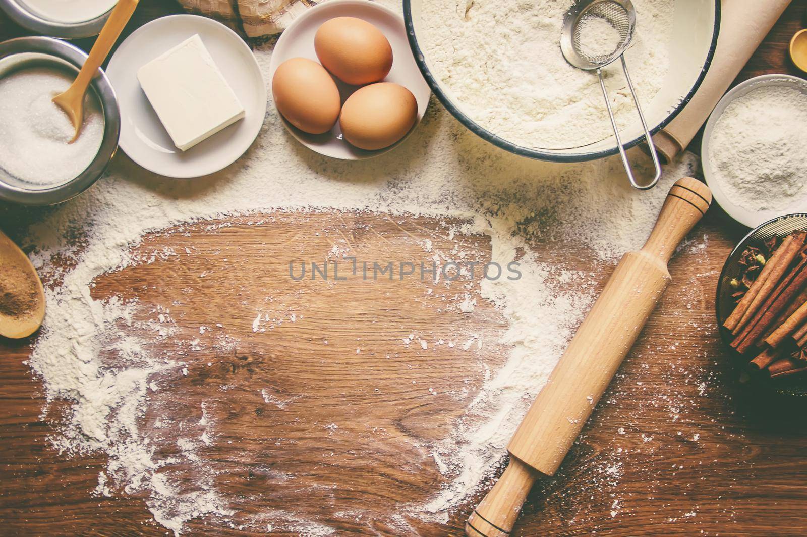 Pastry, cakes, cook their own hands. Selective focus Food