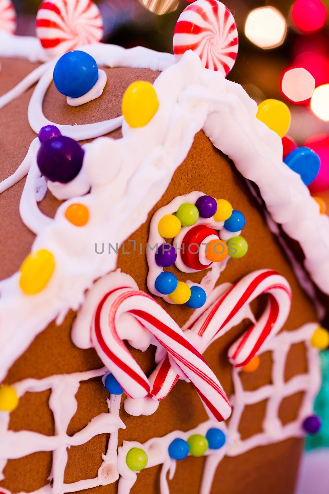 Gingerbread house with small presents.