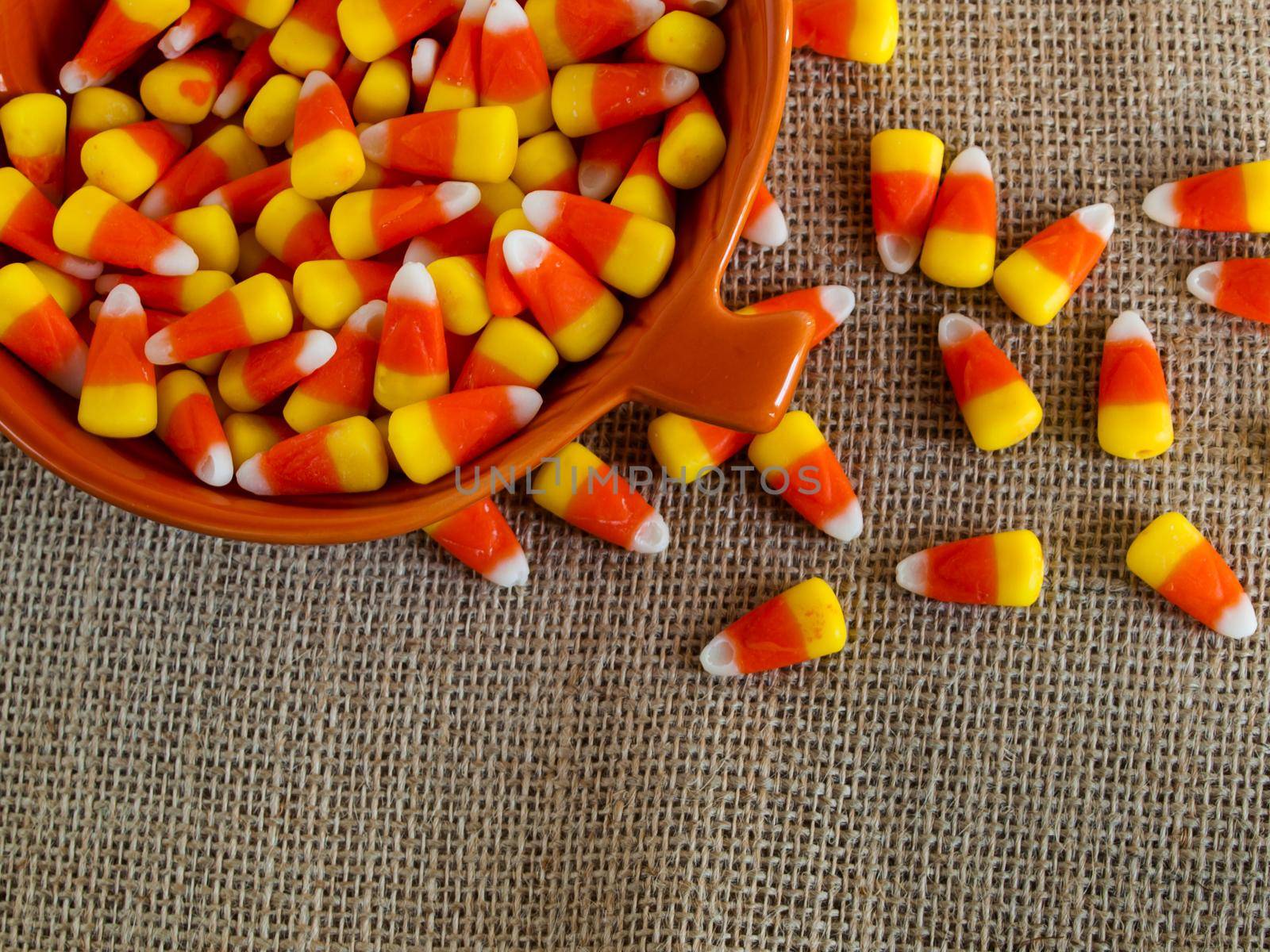 Candy Corn by arinahabich